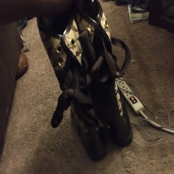 Coach boots - Picture 1 of 3